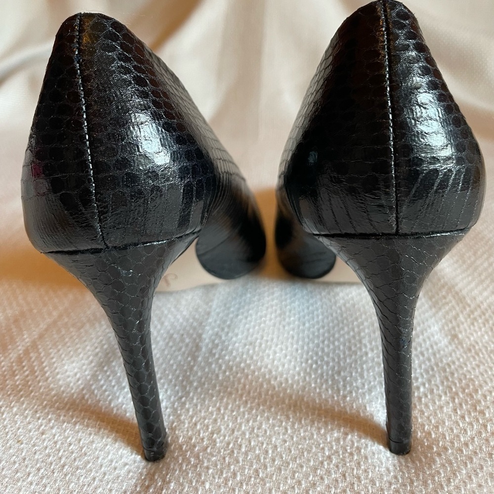 Jessica Simpson reptile pumps - Picture 4 of 7